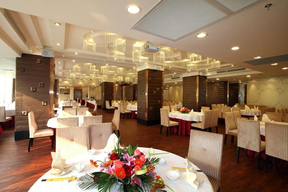 Mandarin Hotel Kanton Exterior foto