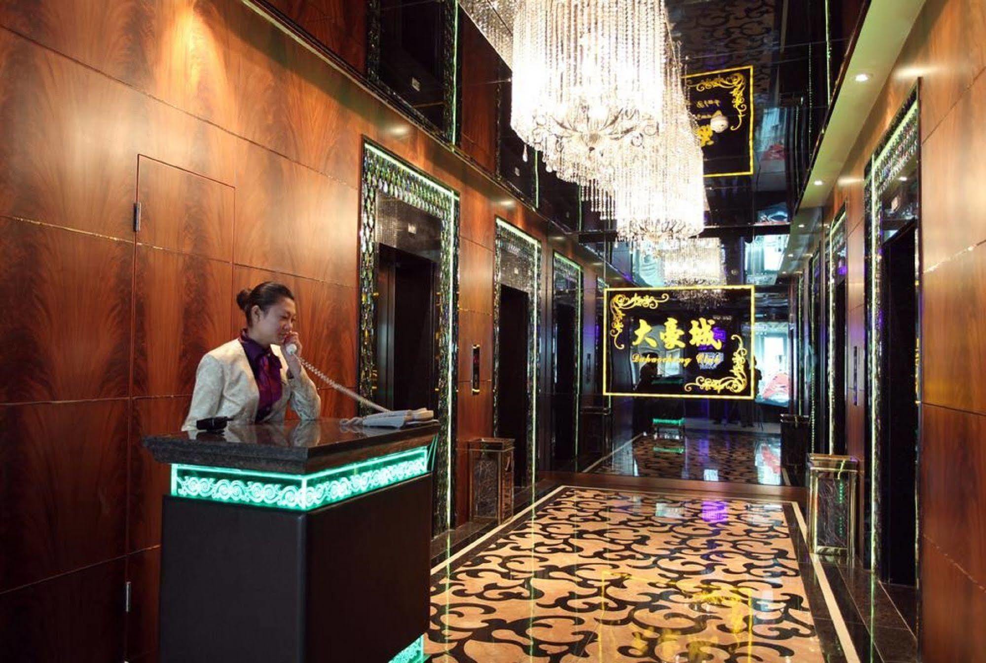 Mandarin Hotel Kanton Exterior foto